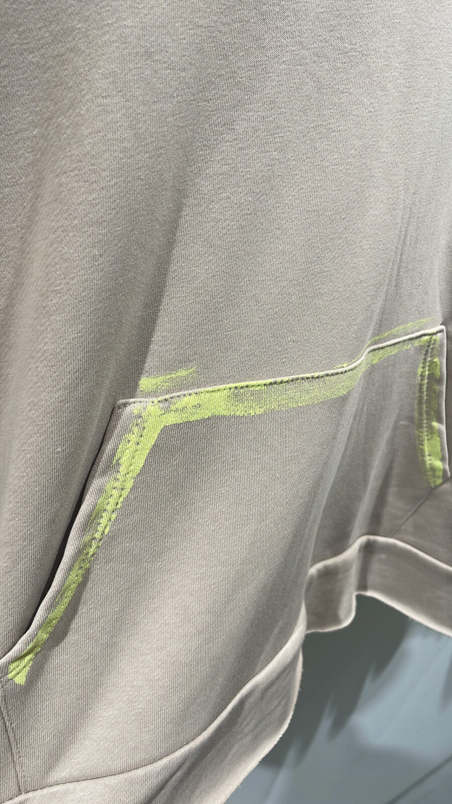 Hoodie Neon – Bild 3