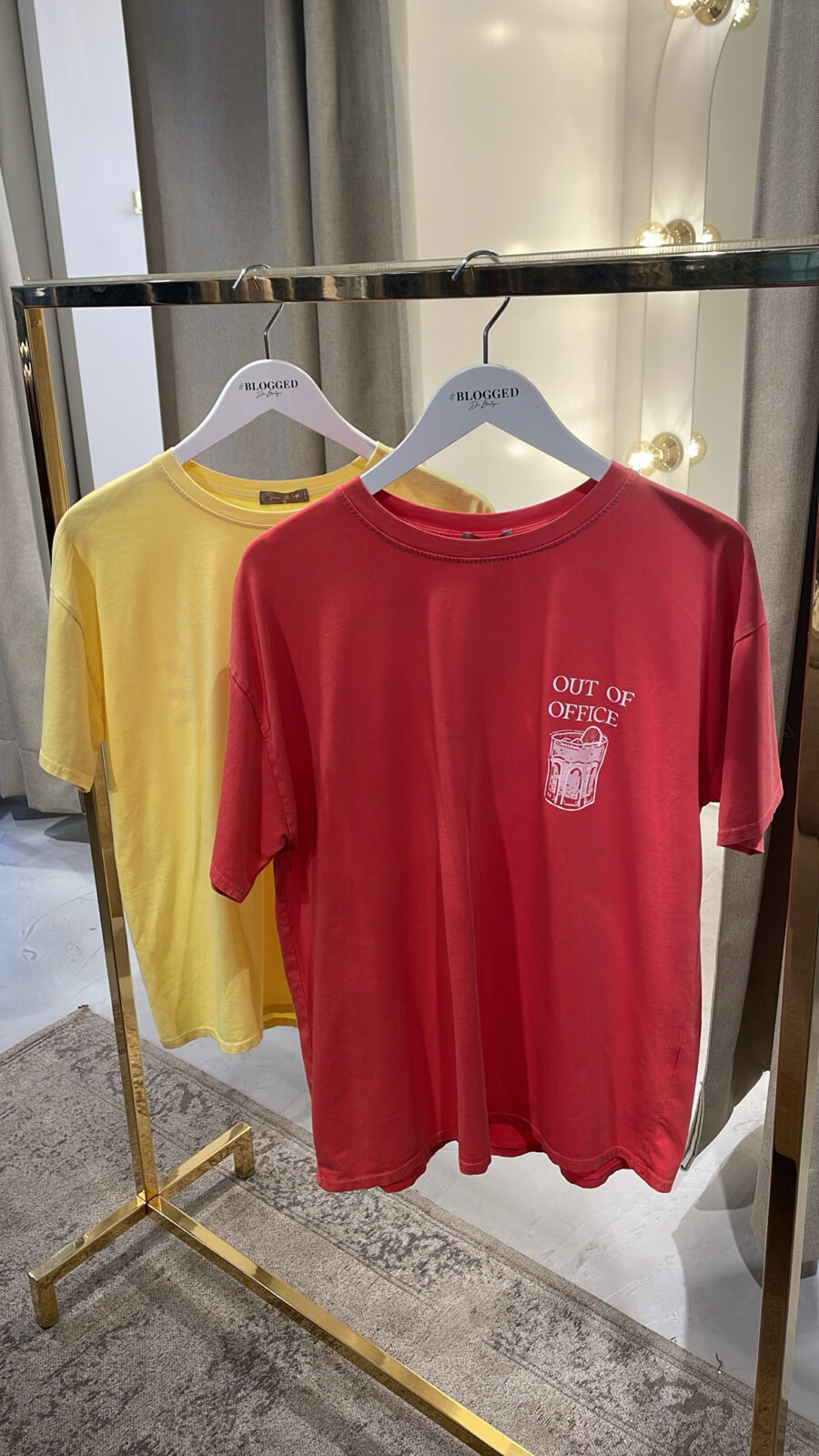 T-Shirt OUT OF OFFICE – Bild 3