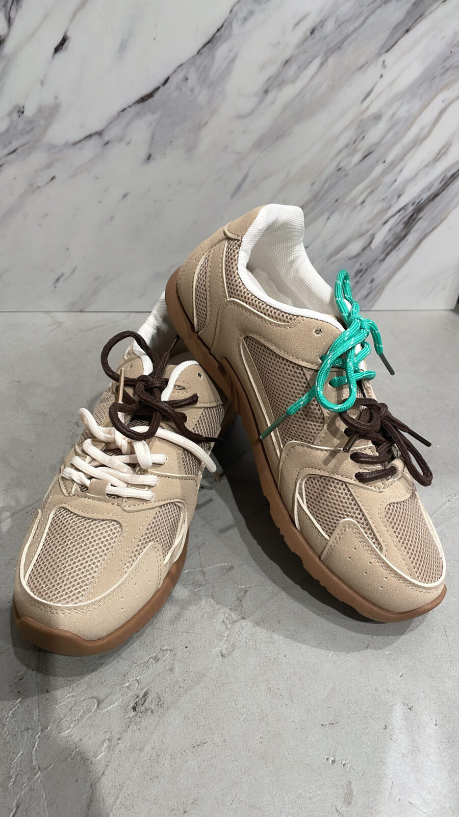 Sneaker Beige – Bild 2