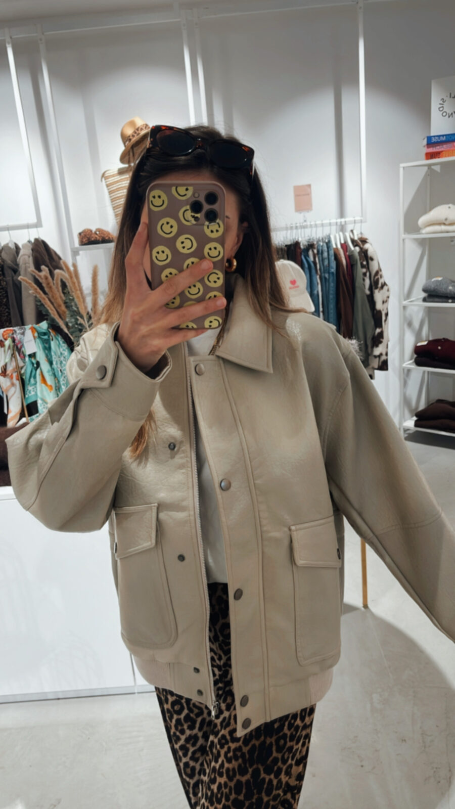 Lederjacke mit Kragen BEIGE – Bild 2