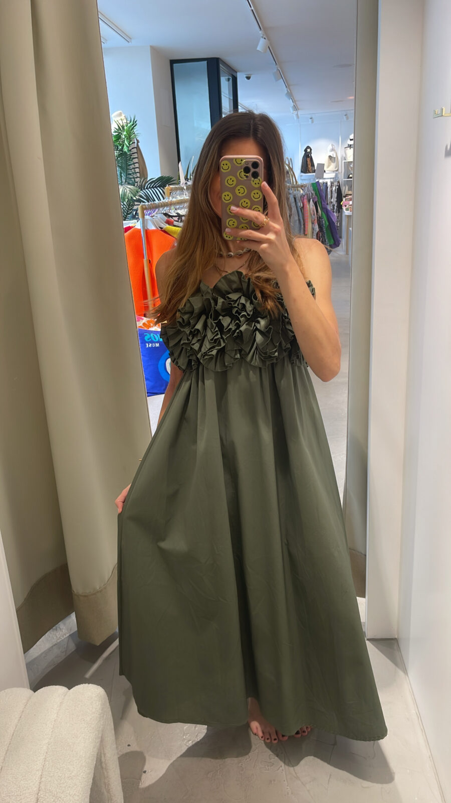 Kleid Rüschen Khaki – Bild 3