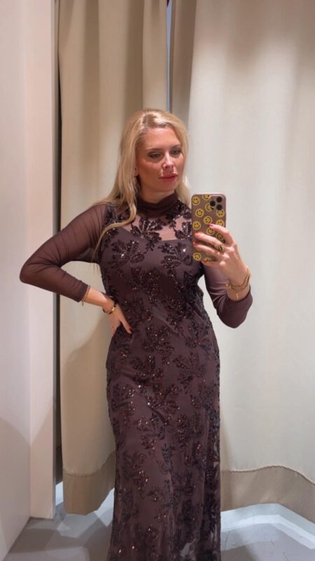 Kleid Pailetten