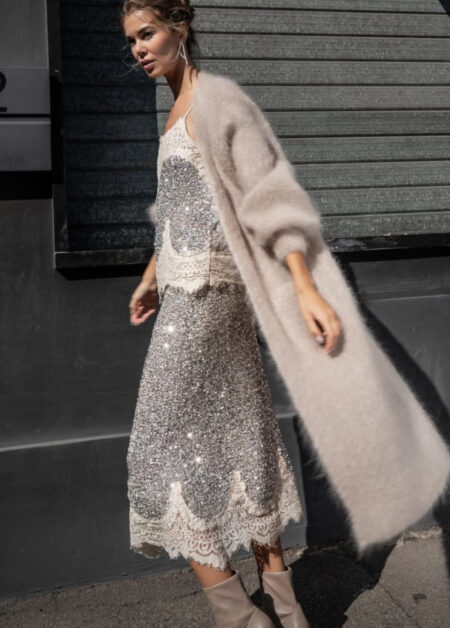 Glitzertop mit Spitzendetail